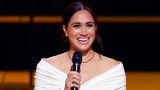 Meghan markle annuncia un podcast con confidenze sorprendenti